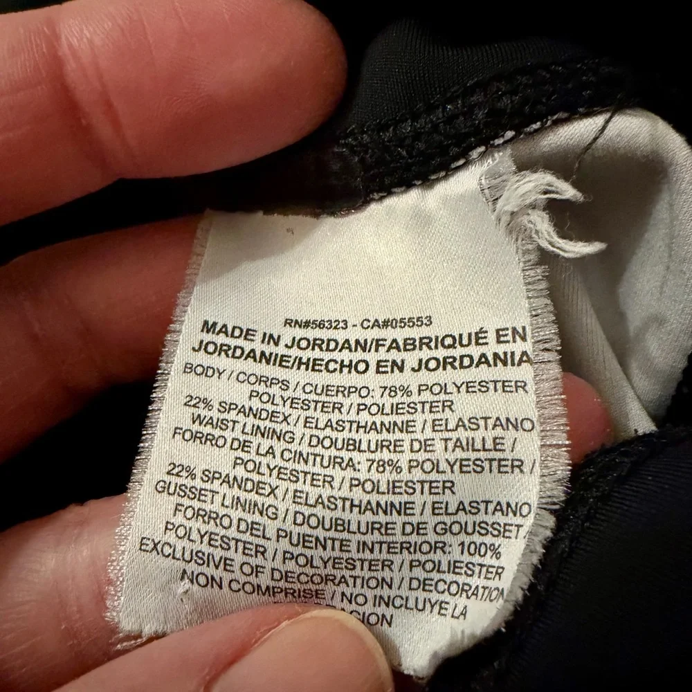 Nike Black and Pink Feather Pattern Leggings - Picture 5 of 12